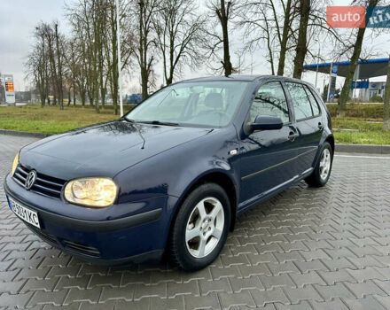 Синий Фольксваген Гольф, объемом двигателя 1.39 л и пробегом 210 тыс. км за 4000 $, фото 1 на Automoto.ua