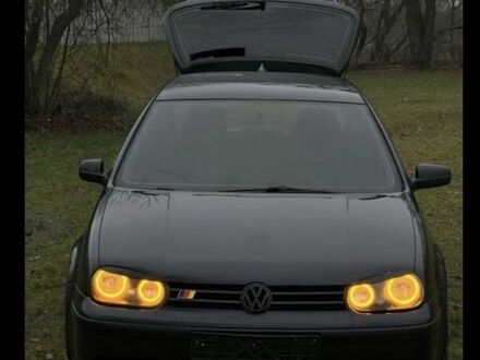Синий Фольксваген Гольф, объемом двигателя 2 л и пробегом 284 тыс. км за 4500 $, фото 1 на Automoto.ua