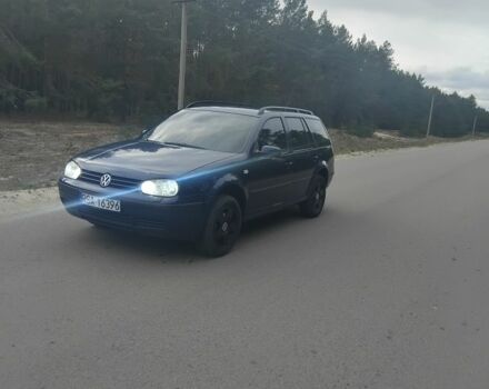 Синий Фольксваген Гольф, объемом двигателя 1.9 л и пробегом 350 тыс. км за 2051 $, фото 1 на Automoto.ua