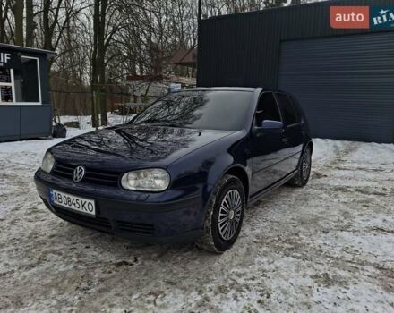 Синий Фольксваген Гольф, объемом двигателя 1.39 л и пробегом 285 тыс. км за 3200 $, фото 1 на Automoto.ua