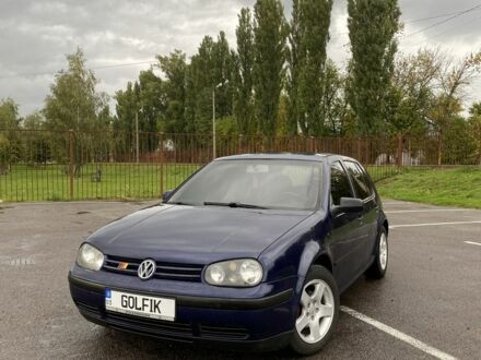 Синий Фольксваген Гольф, объемом двигателя 1.6 л и пробегом 347 тыс. км за 3050 $, фото 1 на Automoto.ua