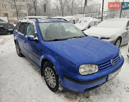 Синий Фольксваген Гольф, объемом двигателя 1.6 л и пробегом 285 тыс. км за 2999 $, фото 1 на Automoto.ua