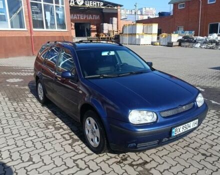 Синий Фольксваген Гольф, объемом двигателя 1.6 л и пробегом 480 тыс. км за 3000 $, фото 1 на Automoto.ua