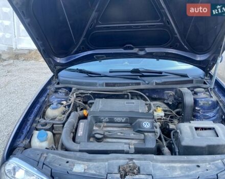 Синий Фольксваген Гольф, объемом двигателя 1.4 л и пробегом 268 тыс. км за 3900 $, фото 1 на Automoto.ua
