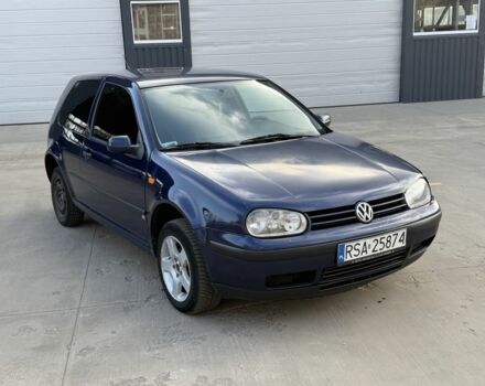 Синий Фольксваген Гольф, объемом двигателя 1.4 л и пробегом 200 тыс. км за 1300 $, фото 1 на Automoto.ua