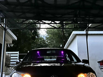 Синий Фольксваген Гольф, объемом двигателя 1.6 л и пробегом 288 тыс. км за 4400 $, фото 1 на Automoto.ua