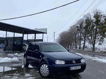 Синий Фольксваген Гольф, объемом двигателя 1.39 л и пробегом 350 тыс. км за 2599 $, фото 1 на Automoto.ua