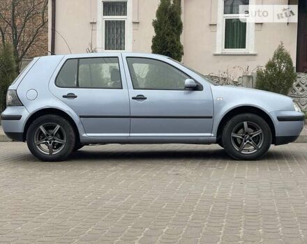 Синий Фольксваген Гольф, объемом двигателя 1.4 л и пробегом 250 тыс. км за 3600 $, фото 1 на Automoto.ua