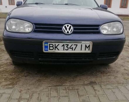 Синій Фольксваген Гольф, об'ємом двигуна 1.6 л та пробігом 300 тис. км за 3600 $, фото 1 на Automoto.ua