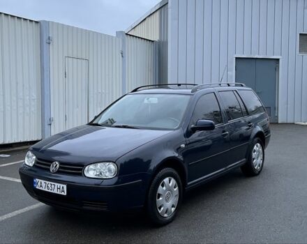 Синий Фольксваген Гольф, объемом двигателя 1.6 л и пробегом 300 тыс. км за 3799 $, фото 1 на Automoto.ua