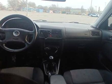 Синий Фольксваген Гольф, объемом двигателя 1.39 л и пробегом 238 тыс. км за 4500 $, фото 1 на Automoto.ua