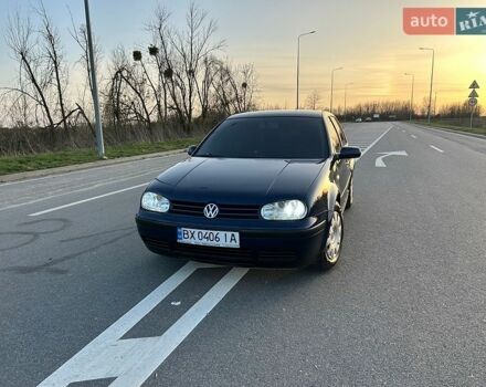 Синий Фольксваген Гольф, объемом двигателя 1.6 л и пробегом 250 тыс. км за 4350 $, фото 1 на Automoto.ua