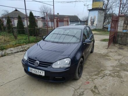 Синий Фольксваген Гольф, объемом двигателя 1.6 л и пробегом 170 тыс. км за 4000 $, фото 1 на Automoto.ua