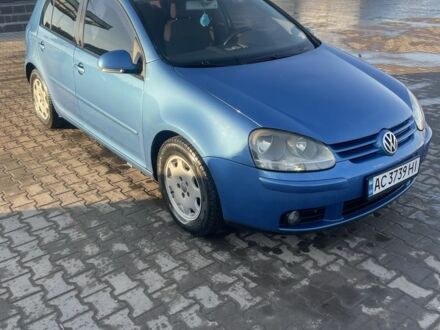 Синий Фольксваген Гольф, объемом двигателя 2 л и пробегом 320 тыс. км за 4800 $, фото 1 на Automoto.ua