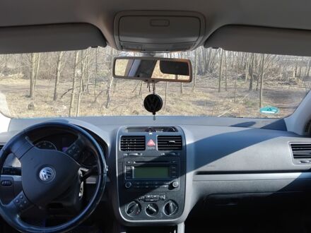 Фольксваген Гольф 2003 у Луцьку на Automoto.ua Синій Фольксваген Гольф, об'ємом двигуна 1.6 л та пробігом 255 тис. км за 4400 $, фото 1 на Automoto.ua
