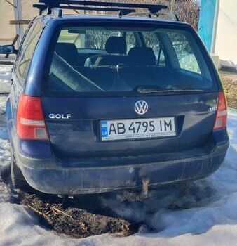 Синій Фольксваген Гольф, об'ємом двигуна 1.6 л та пробігом 200 тис. км за 2000 $, фото 1 на Automoto.ua