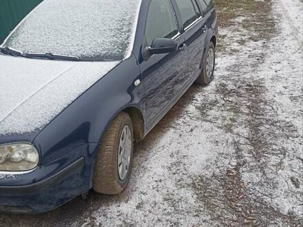 Синий Фольксваген Гольф, объемом двигателя 1.4 л и пробегом 290 тыс. км за 4200 $, фото 1 на Automoto.ua