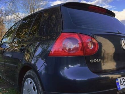 Фольксваген Гольф 2004 у Шаргороде на Automoto.ua Синій Фольксваген Гольф, об'ємом двигуна 1.6 л та пробігом 261 тис. км за 5200 $, фото 1 на Automoto.ua