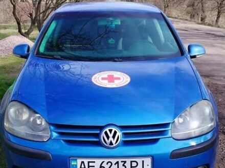 Фольксваген Гольф 2004 в Днепре (Днепропетровске) на Automoto.ua Синий Фольксваген Гольф, объемом двигателя 1.6 л и пробегом 250 тыс. км за 4800 $, фото 1 на Automoto.ua