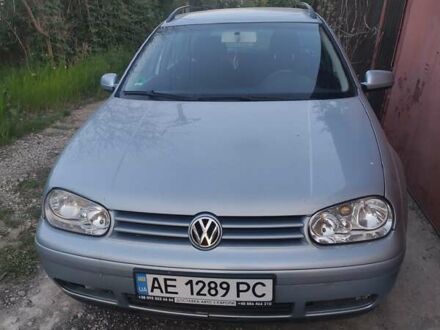 Фольксваген Гольф 2004 у Дніпро (Дніпропетровську) на Automoto.ua Синій Фольксваген Гольф, об'ємом двигуна 1.39 л та пробігом 180 тис. км за 4100 $, фото 1 на Automoto.ua