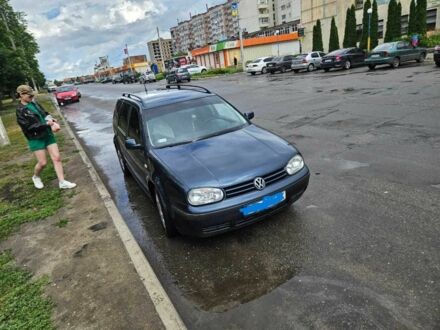 Фольксваген Гольф 2004 в Доброполье на Automoto.ua Синий Фольксваген Гольф, объемом двигателя 2 л и пробегом 256 тыс. км за 3500 $, фото 1 на Automoto.ua