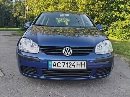 Синий Фольксваген Гольф, объемом двигателя 1.6 л и пробегом 223 тыс. км за 5200 $, фото 1 на Automoto.ua