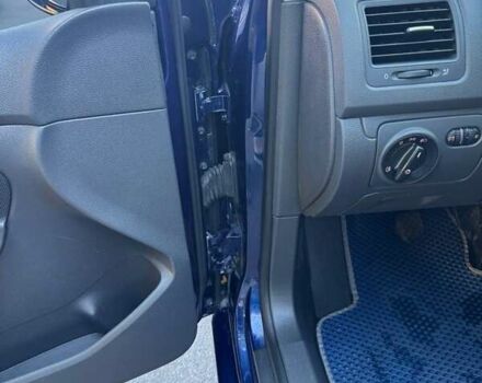 Синий Фольксваген Гольф, объемом двигателя 1.6 л и пробегом 212 тыс. км за 5499 $, фото 1 на Automoto.ua