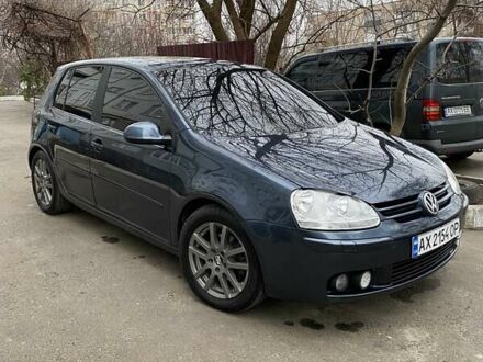 Фольксваген Гольф 2005 в Чугуеве на Automoto.ua Синий Фольксваген Гольф, объемом двигателя 1.6 л и пробегом 200 тыс. км за 6099 $, фото 1 на Automoto.ua