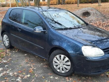 Синий Фольксваген Гольф, объемом двигателя 1.9 л и пробегом 400 тыс. км за 2400 $, фото 1 на Automoto.ua