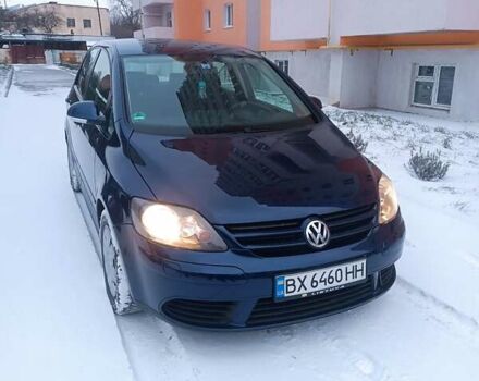 Синий Фольксваген Гольф, объемом двигателя 1.6 л и пробегом 286 тыс. км за 5700 $, фото 1 на Automoto.ua
