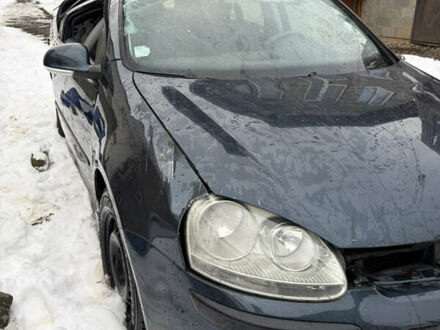 Синий Фольксваген Гольф, объемом двигателя 1.4 л и пробегом 238 тыс. км за 1600 $, фото 1 на Automoto.ua