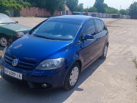 Синий Фольксваген Гольф, объемом двигателя 1.6 л и пробегом 220 тыс. км за 6300 $, фото 1 на Automoto.ua