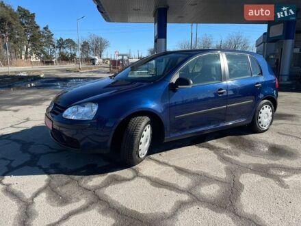 Синий Фольксваген Гольф, объемом двигателя 1.6 л и пробегом 212 тыс. км за 5750 $, фото 1 на Automoto.ua