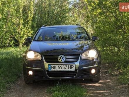 Синій Фольксваген Гольф, об'ємом двигуна 1.6 л та пробігом 300 тис. км за 6000 $, фото 1 на Automoto.ua