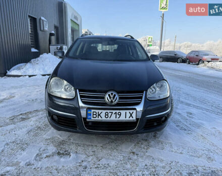 Синий Фольксваген Гольф, объемом двигателя 1.6 л и пробегом 190 тыс. км за 6300 $, фото 1 на Automoto.ua