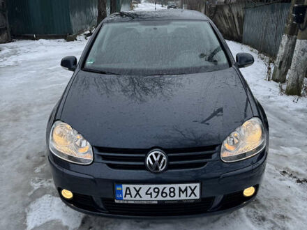 Синий Фольксваген Гольф, объемом двигателя 1.6 л и пробегом 223 тыс. км за 5999 $, фото 1 на Automoto.ua