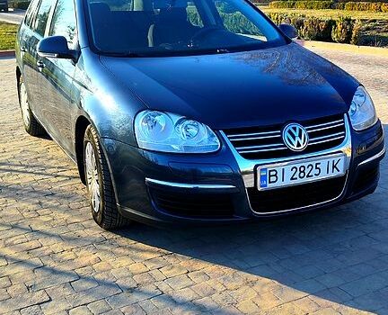 Синий Фольксваген Гольф, объемом двигателя 1.6 л и пробегом 223 тыс. км за 6300 $, фото 1 на Automoto.ua