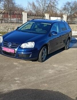 Синий Фольксваген Гольф, объемом двигателя 1.6 л и пробегом 225 тыс. км за 6800 $, фото 1 на Automoto.ua