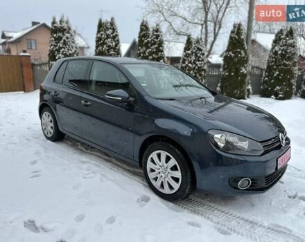 Синий Фольксваген Гольф, объемом двигателя 1.6 л и пробегом 239 тыс. км за 9999 $, фото 1 на Automoto.ua