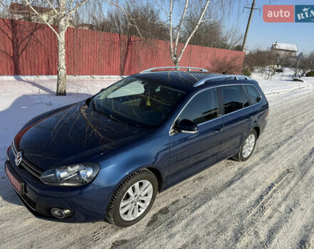 Синий Фольксваген Гольф, объемом двигателя 1.6 л и пробегом 207 тыс. км за 8800 $, фото 1 на Automoto.ua
