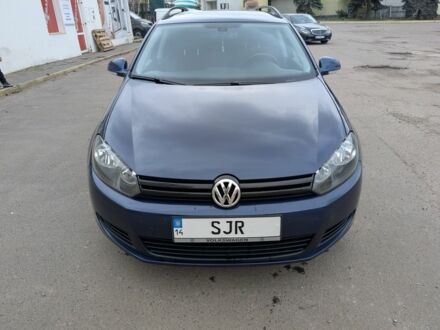 Синий Фольксваген Гольф, объемом двигателя 1.6 л и пробегом 294 тыс. км за 8900 $, фото 1 на Automoto.ua