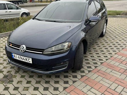Фольксваген Гольф 2015 в Броварах на Automoto.ua Синий Фольксваген Гольф, объемом двигателя 1.97 л и пробегом 145 тыс. км за 15000 $, фото 1 на Automoto.ua