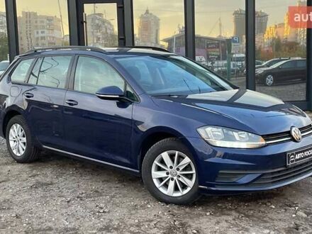Синий Фольксваген Гольф, объемом двигателя 1.6 л и пробегом 239 тыс. км за 12990 $, фото 1 на Automoto.ua