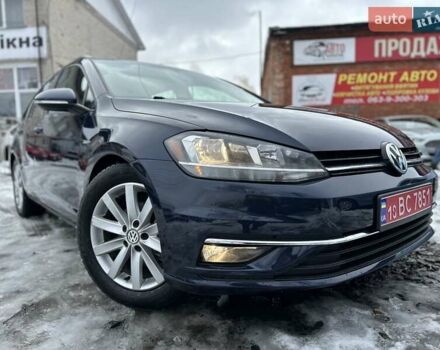 Синий Фольксваген Гольф, объемом двигателя 1.8 л и пробегом 114 тыс. км за 13000 $, фото 1 на Automoto.ua