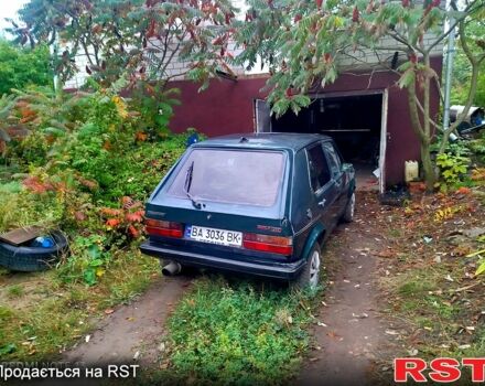 Зеленый Фольксваген Гольф, объемом двигателя 1.6 л и пробегом 430 тыс. км за 900 $, фото 3 на Automoto.ua