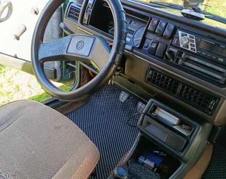 Зеленый Фольксваген Гольф, объемом двигателя 1.78 л и пробегом 600 тыс. км за 1500 $, фото 11 на Automoto.ua