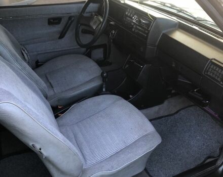 Зеленый Фольксваген Гольф, объемом двигателя 1.3 л и пробегом 400 тыс. км за 600 $, фото 5 на Automoto.ua