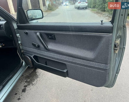 Зеленый Фольксваген Гольф, объемом двигателя 1.59 л и пробегом 200 тыс. км за 2500 $, фото 9 на Automoto.ua