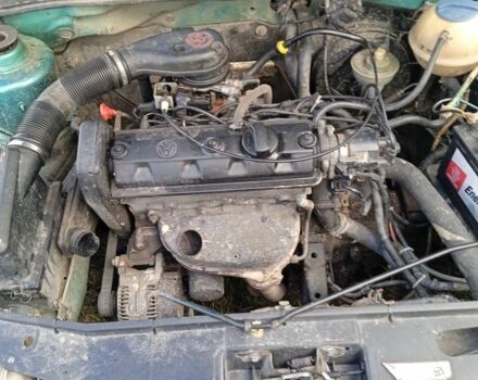 Зелений Фольксваген Гольф, об'ємом двигуна 1.4 л та пробігом 200 тис. км за 900 $, фото 5 на Automoto.ua