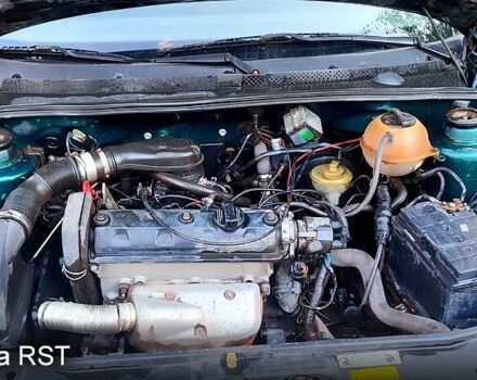 Зеленый Фольксваген Гольф, объемом двигателя 1.4 л и пробегом 260 тыс. км за 1420 $, фото 2 на Automoto.ua